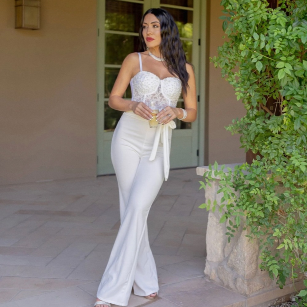 Used: Windsor entire outfit